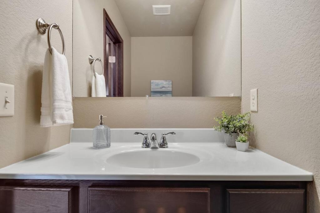 Large Home In The Most Convenient Location Rapid City Exteriér fotografie